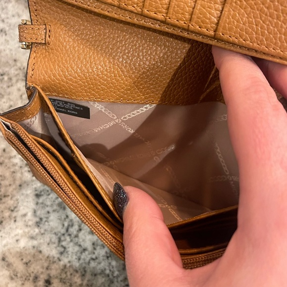 Michael Kors Tan Leather Crossbody Bag - Picture 7 of 8